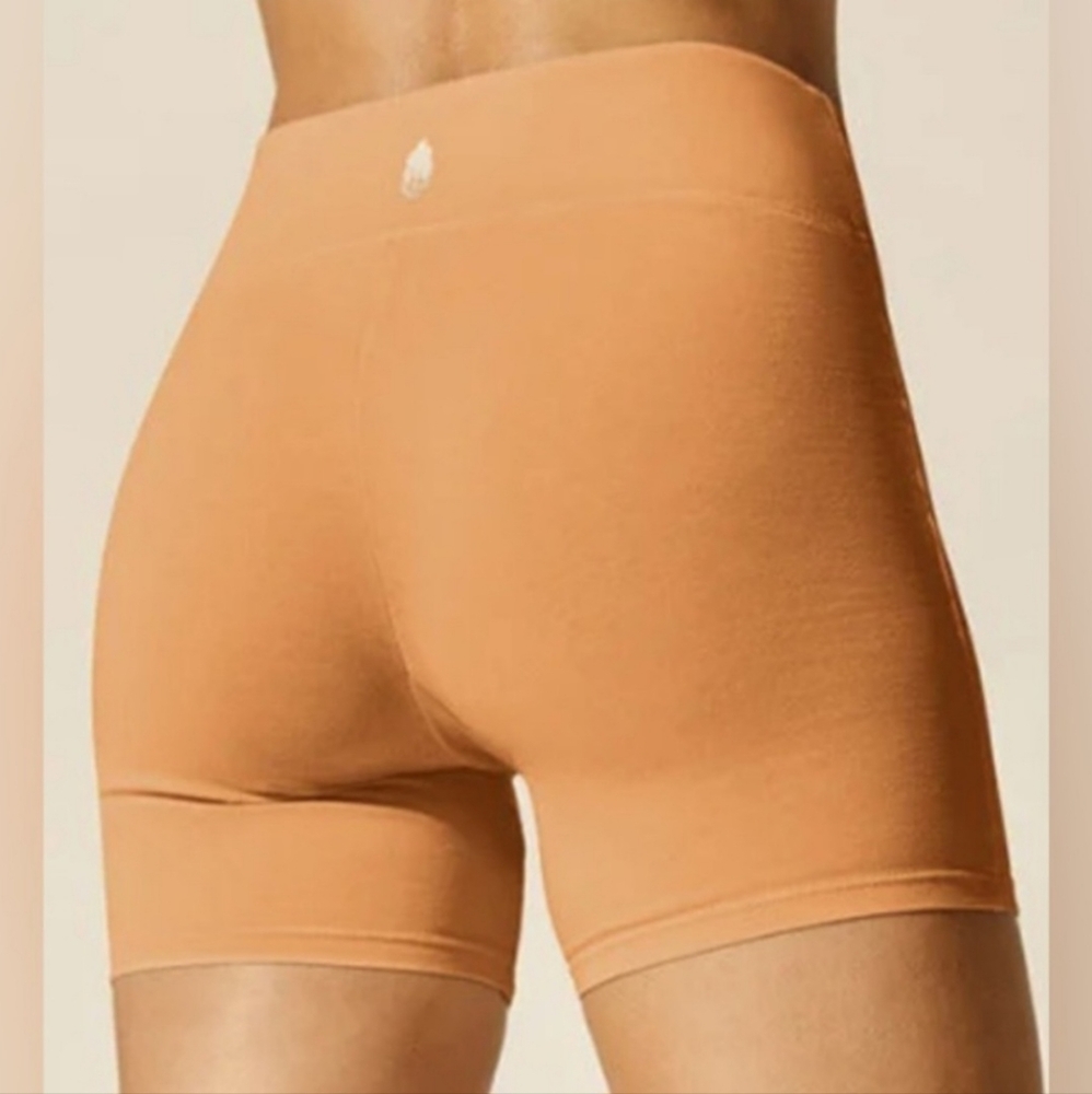 Free People Movement Hot Shot Bike Short Size Small 4”✨Excellent Condition